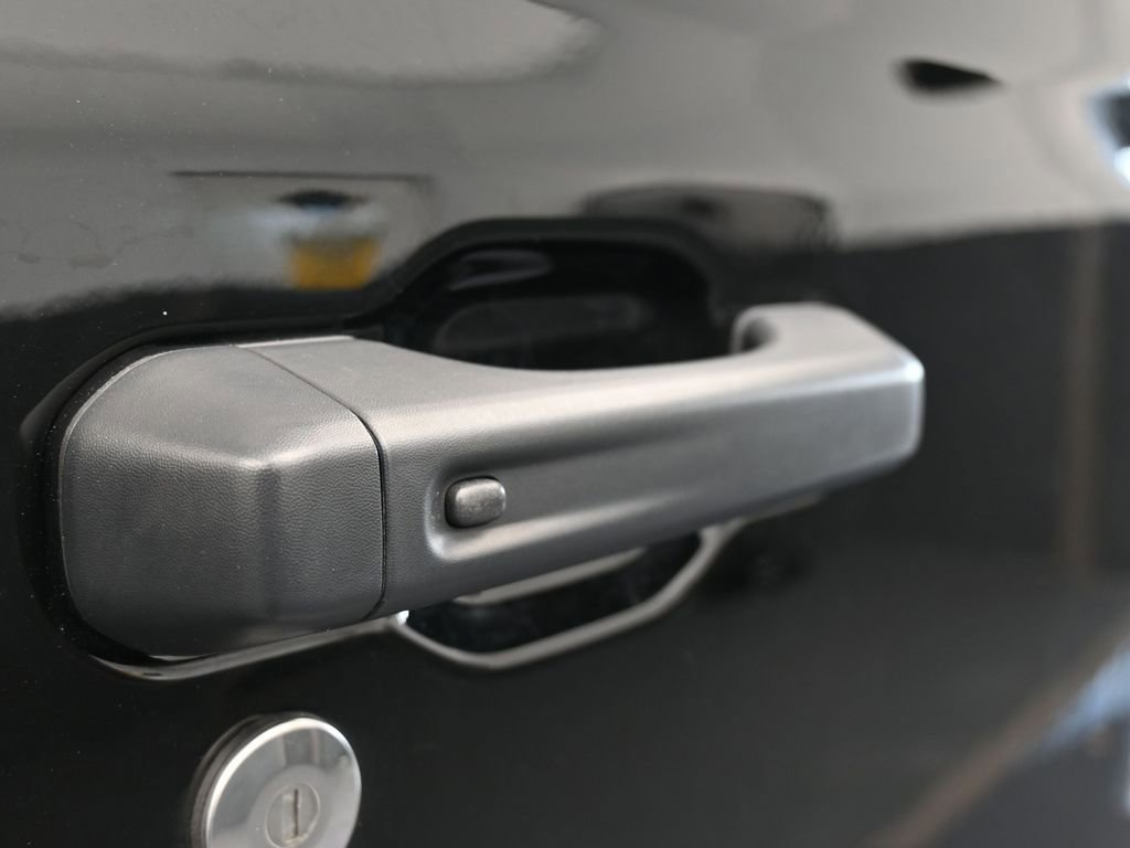 Used 2024 Jeep Gladiator Sport w/ Premium Package image 39