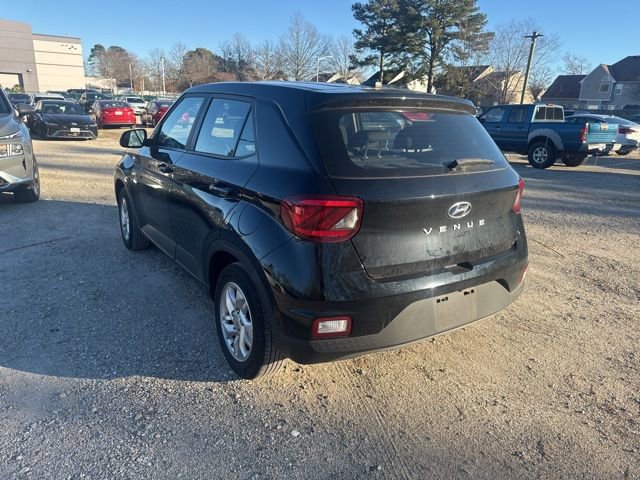 Used 2023 Hyundai Venue SE image 7