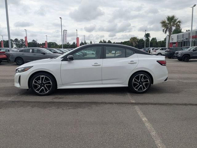 Used 2025 Nissan Sentra SR FWD image 6