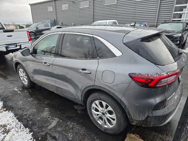 Used 2023 Ford Escape Active image 3