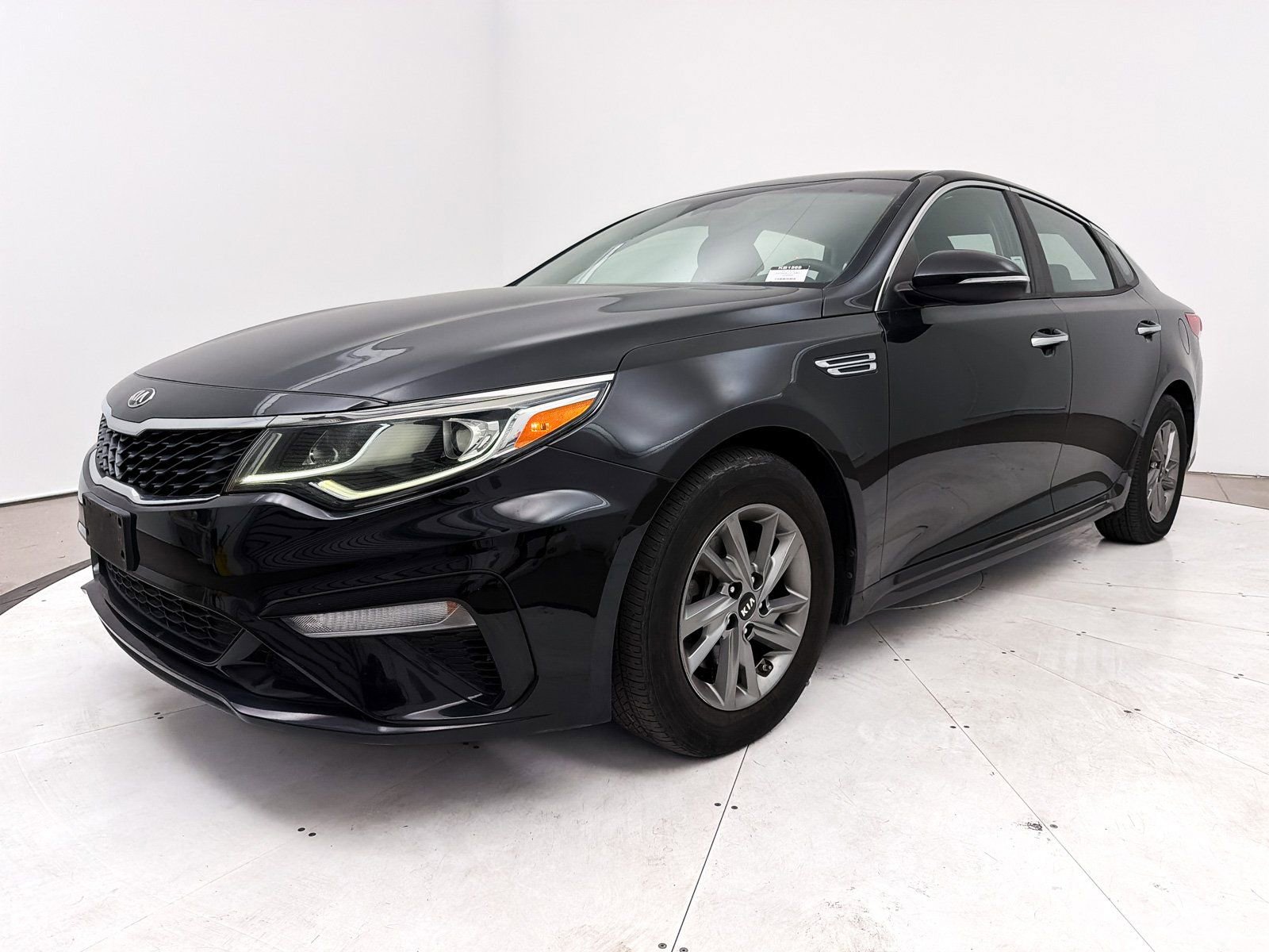 Used 2019 Kia Optima LX image 11