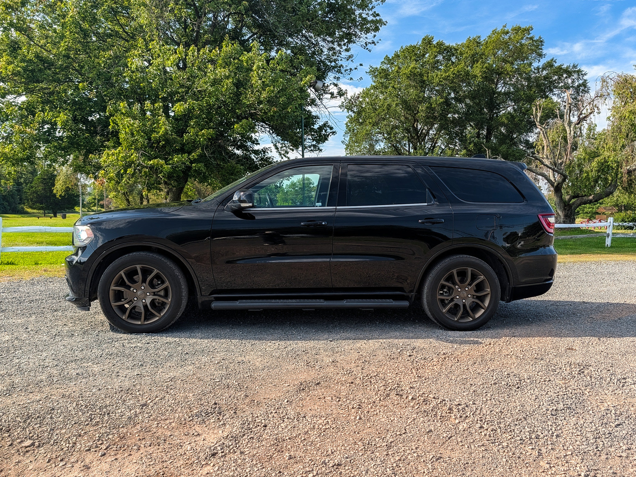 Used 2017 Dodge Durango R/T w/ Technology Group AWD/4WD image 9