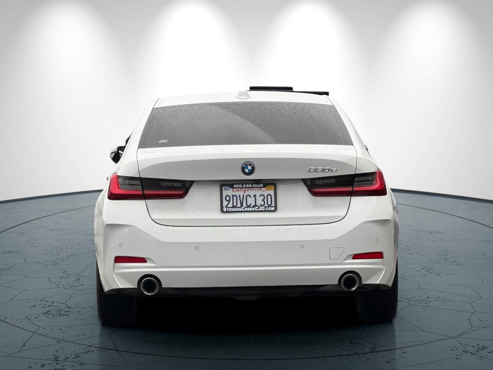 Used 2023 BMW 330e w/ Driving Assistance Package image 5