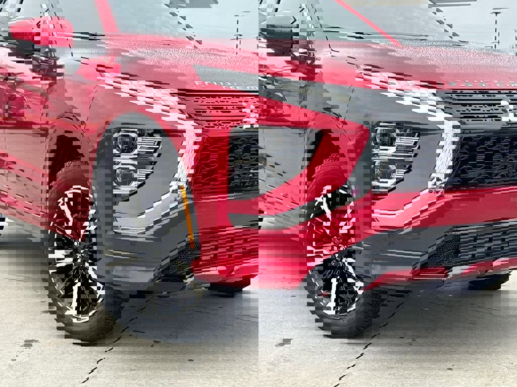 Used 2025 Mitsubishi Eclipse Cross Black Edition image 9