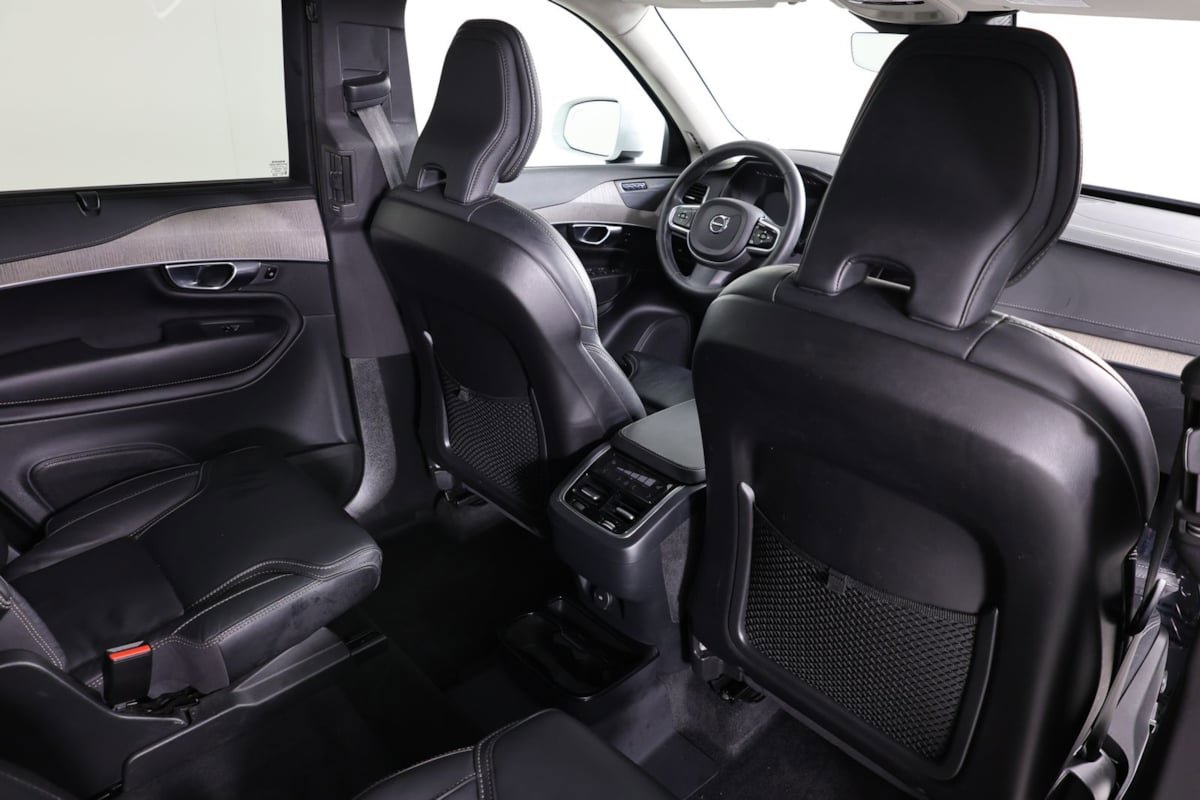 Used 2023 Volvo XC90 B6 Ultimate w/ Protection Package Premier AWD/4WD image 42