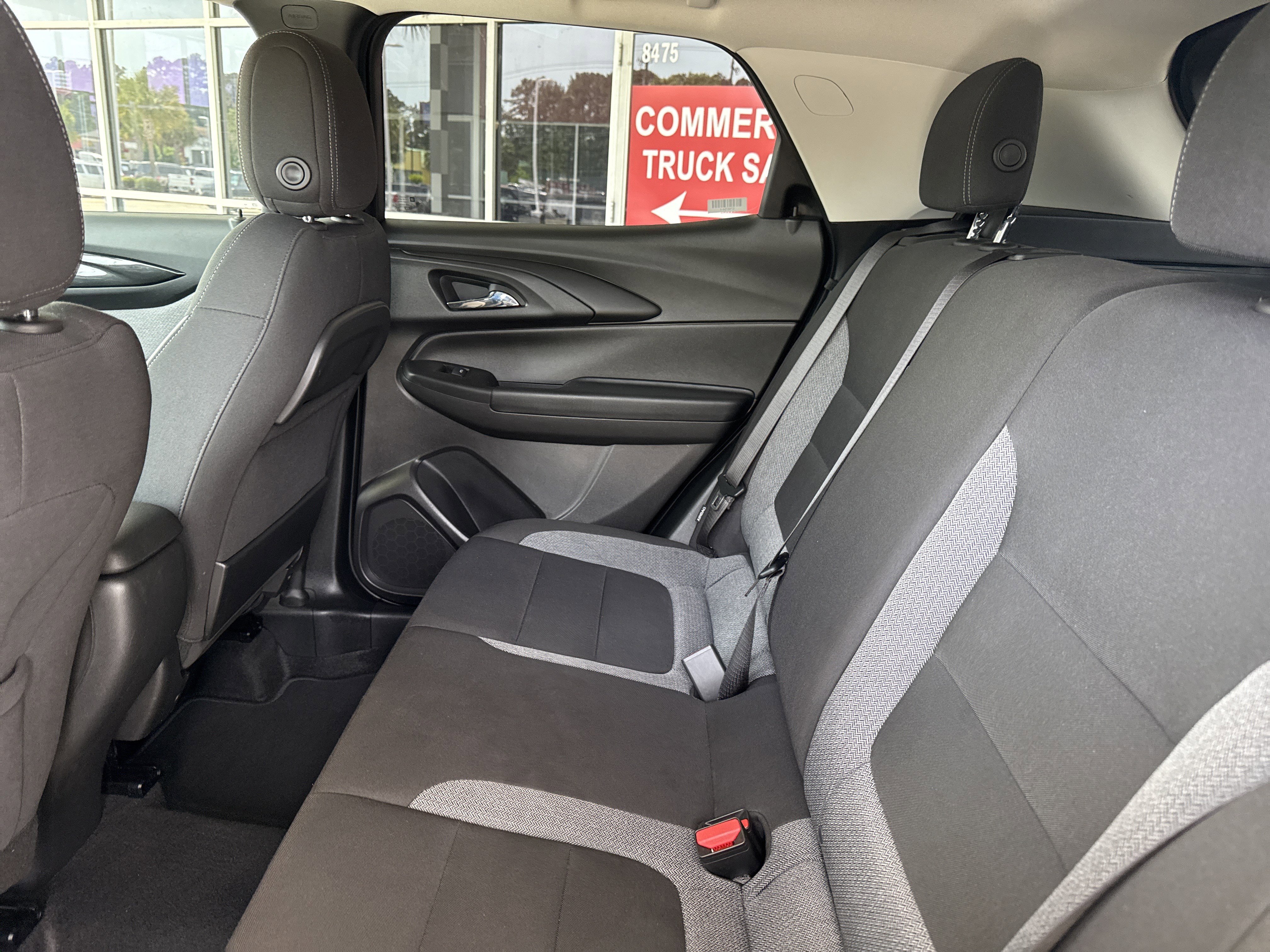 Used 2025 Chevrolet TrailBlazer LT AWD/4WD image 28
