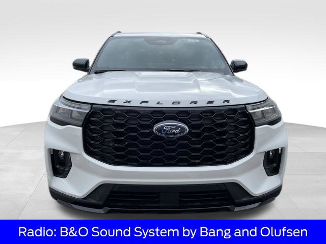New 2026 Ford Explorer ST-Line w/ ST-Line Street Pack AWD/4WD image 8