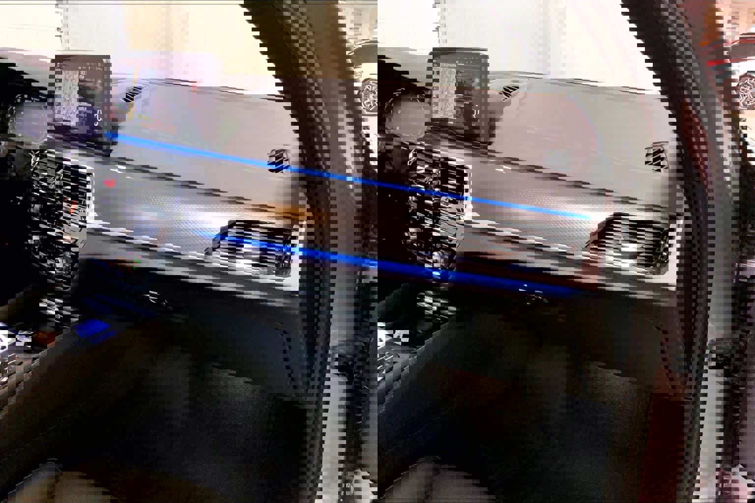 Used 2023 BMW 530e xDrive w/ Premium Package AWD/4WD image 18