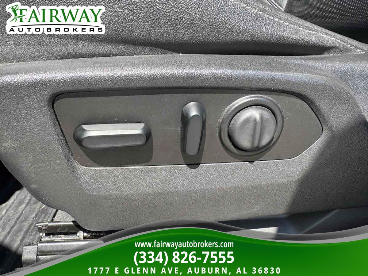Used 2021 Chevrolet Silverado 1500 LTZ w/ LTZ Convenience Package II AWD/4WD image 16