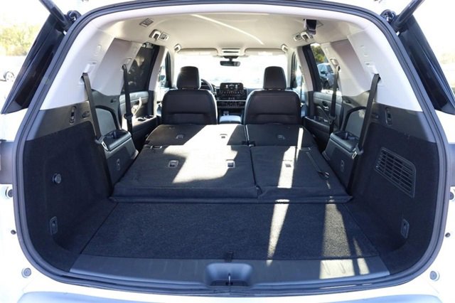 Certified 2024 Nissan Pathfinder SL image 9