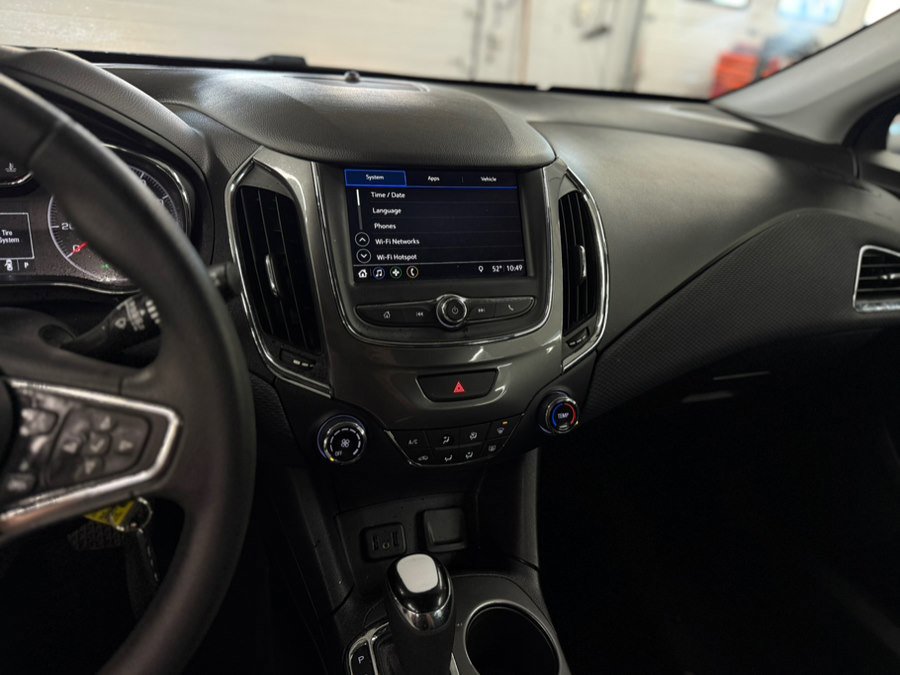 Used 2019 Chevrolet Cruze LS w/ LS Convenience Package image 17