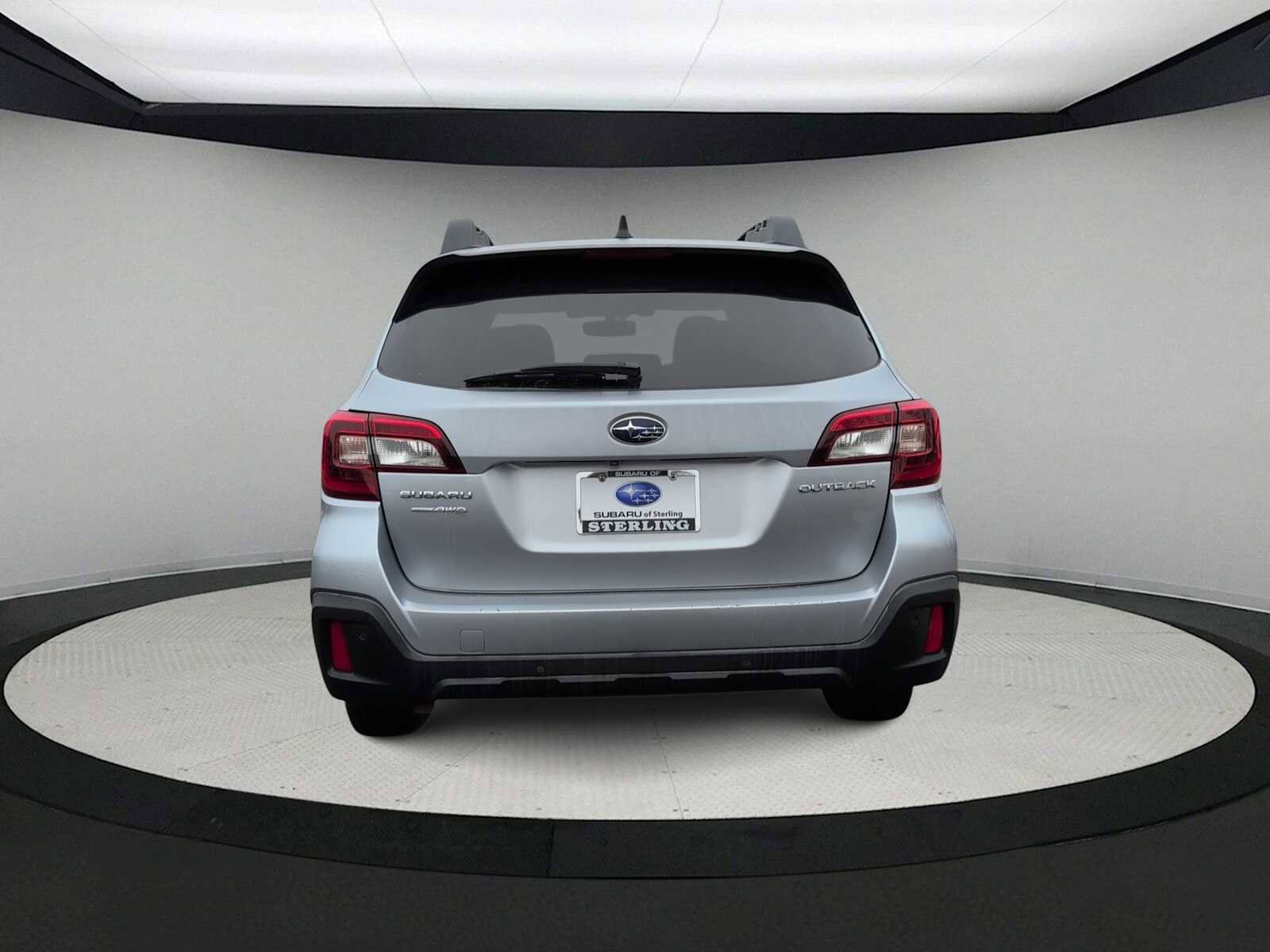 Used 2018 Subaru Outback 2.5i Limited image 7