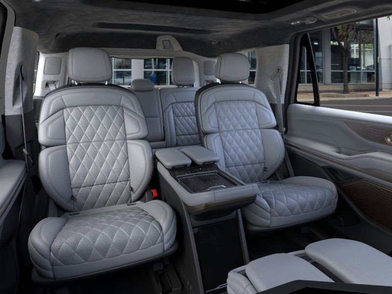 New 2026 Lincoln Navigator Black Label image 11