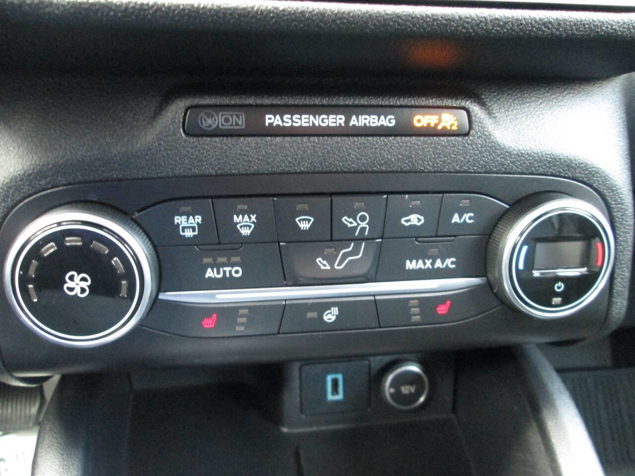 Used 2020 Ford Escape SEL image 24