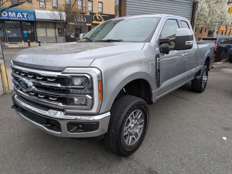 Used 2023 Ford F250 Lariat image 1