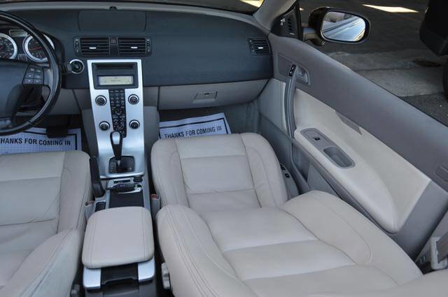 Used 2011 Volvo C70 T5 w/ Convenience Pkg image 46