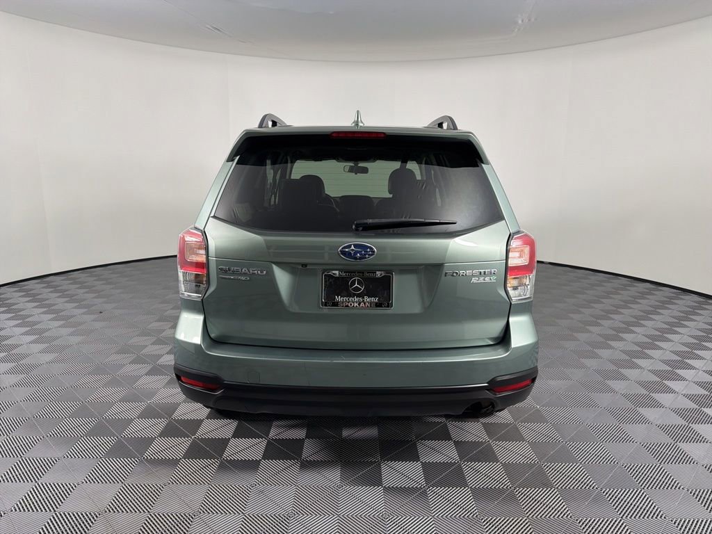 Used 2017 Subaru Forester 2.5i Premium w/ All-Weather Package image 7