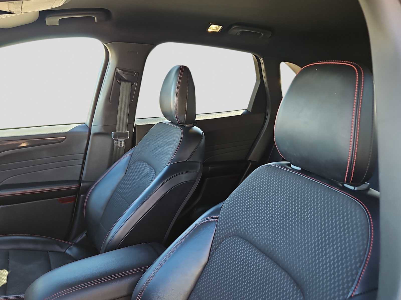 Used 2023 Ford Escape ST-Line image 15