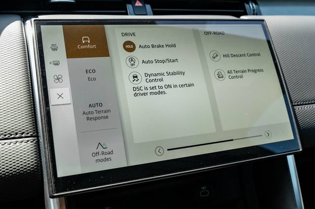 New 2026 Land Rover Discovery Sport Landmark AWD/4WD image 29