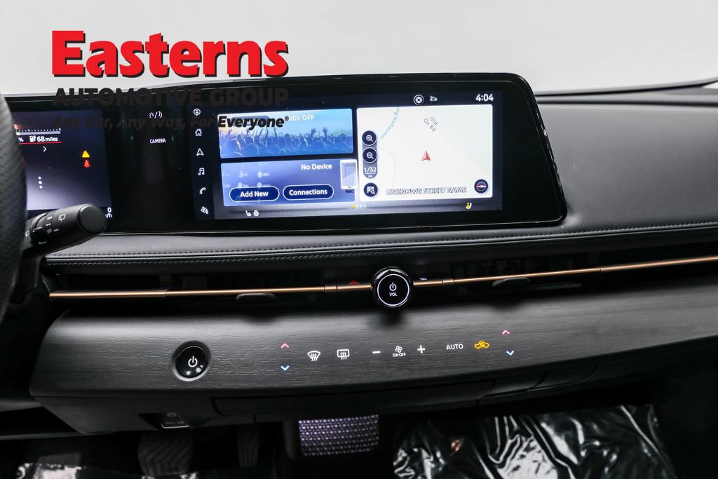 Used 2024 Nissan Ariya AWD image 12