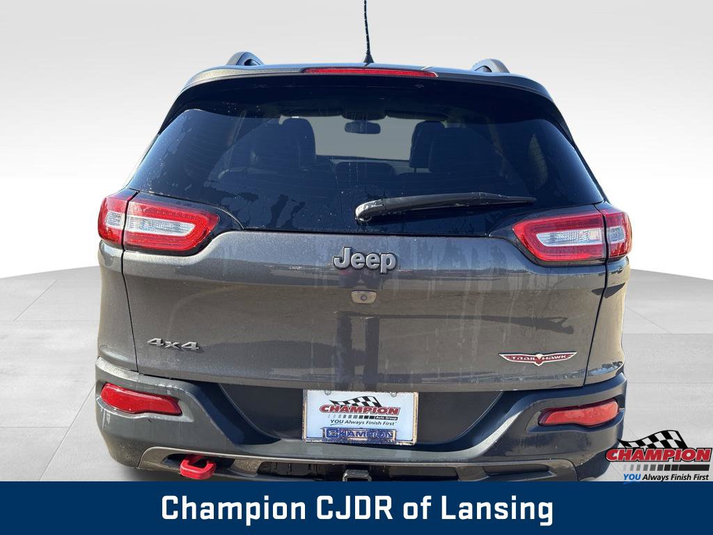 Used 2016 Jeep Cherokee Trailhawk w/ Cold Weather Group AWD/4WD image 6