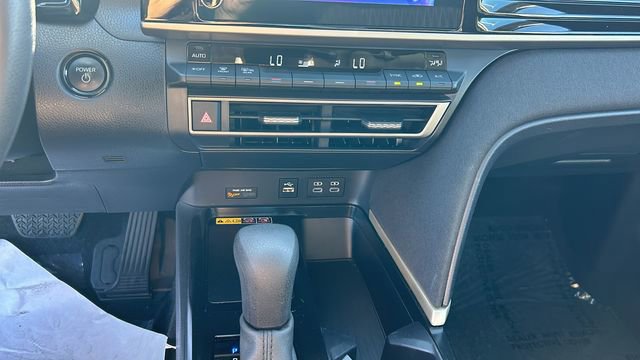 Used 2025 Toyota Camry LE image 21