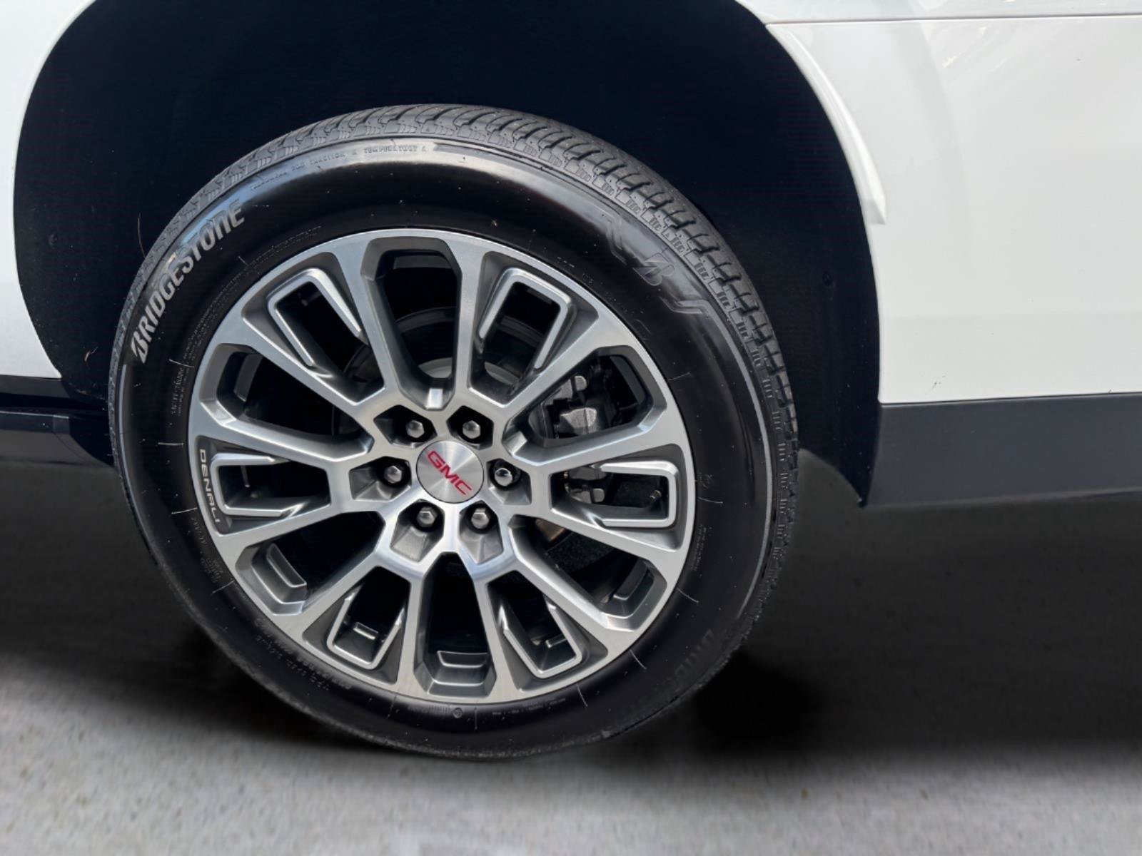 Used 2026 GMC Yukon XL Denali w/ Sun & Power Step Package AWD/4WD image 20
