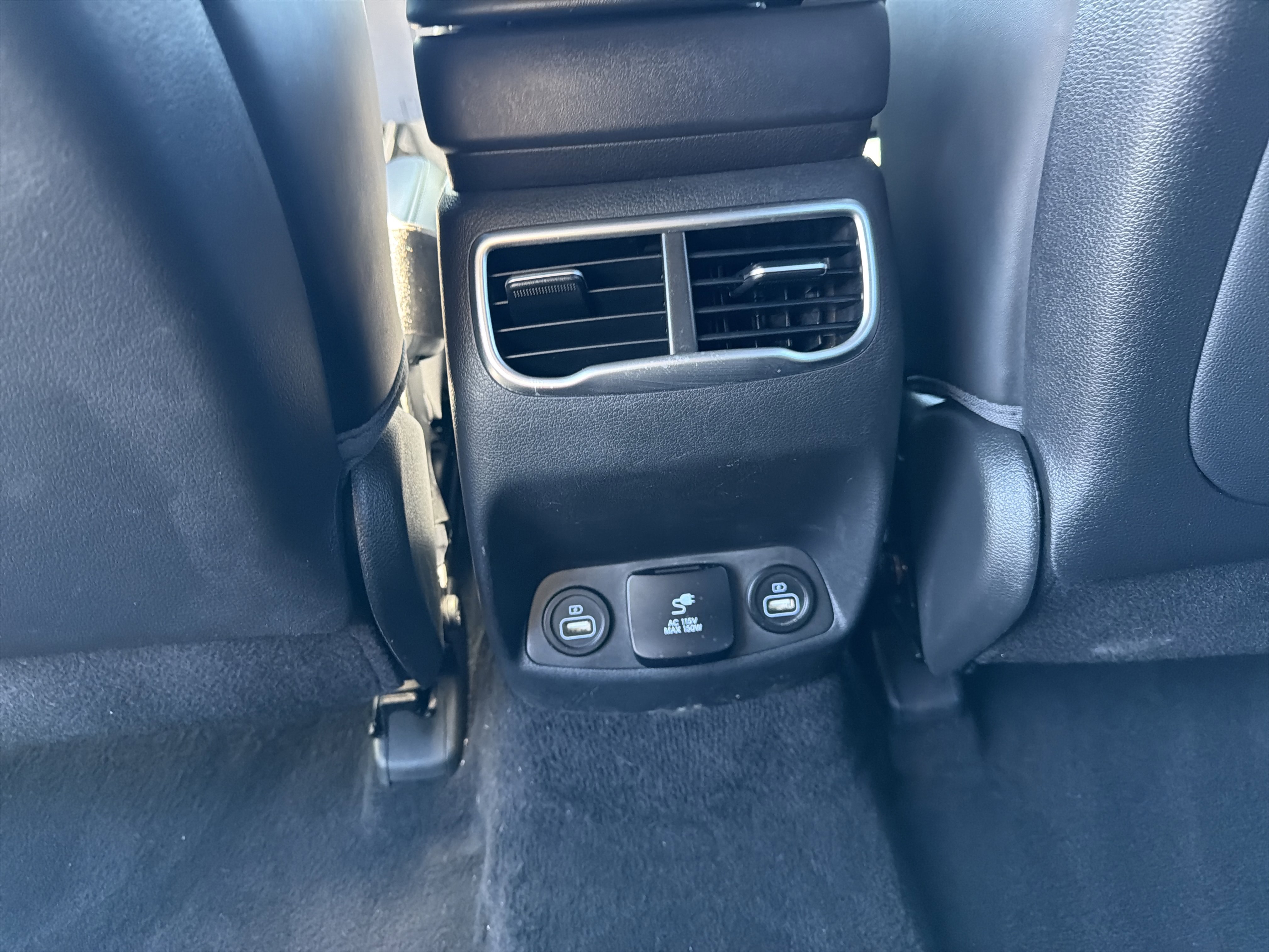 Used 2023 Hyundai Santa Fe Calligraphy w/ Cargo Package image 18