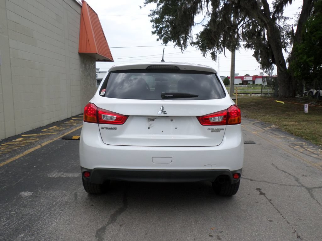 Used 2014 Mitsubishi Outlander Sport ES FWD image 5