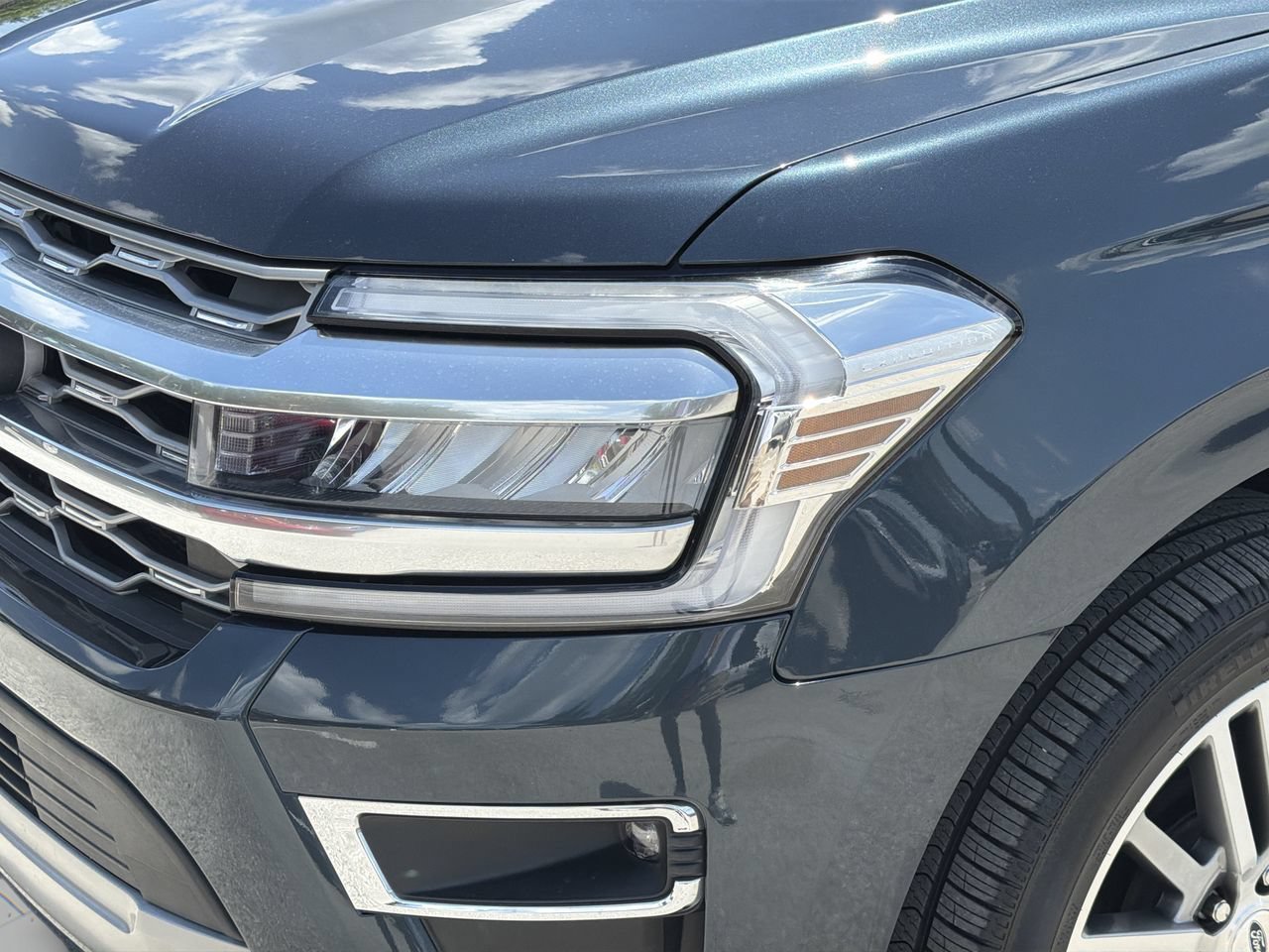 Used 2022 Ford Expedition Max Platinum RWD image 6
