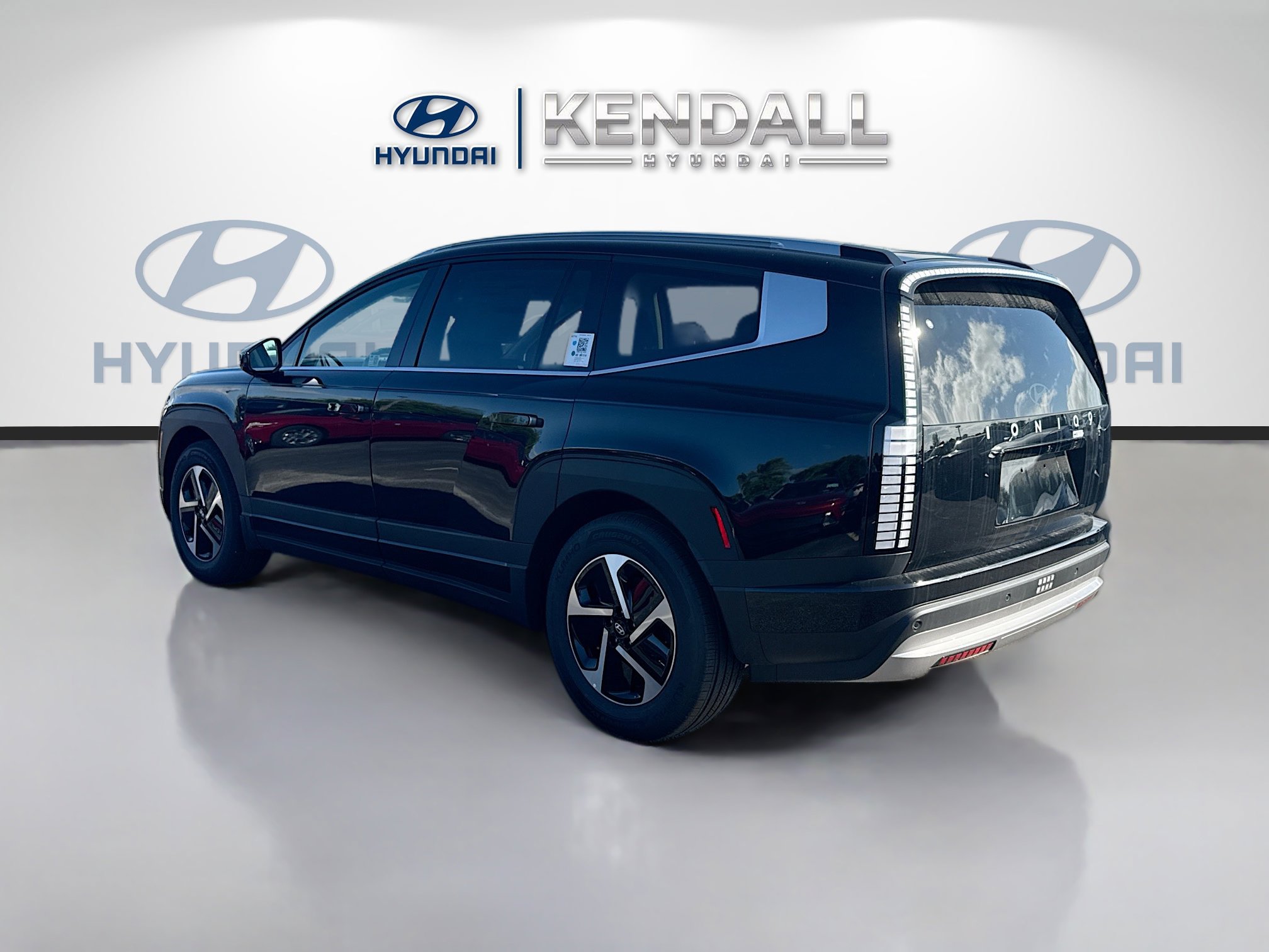 New 2026 Hyundai Ioniq 9 S RWD image 4