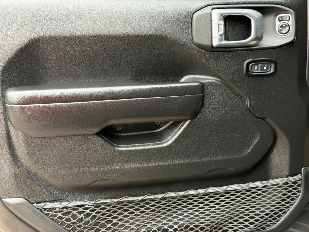 Used 2021 Jeep Gladiator Sport image 24