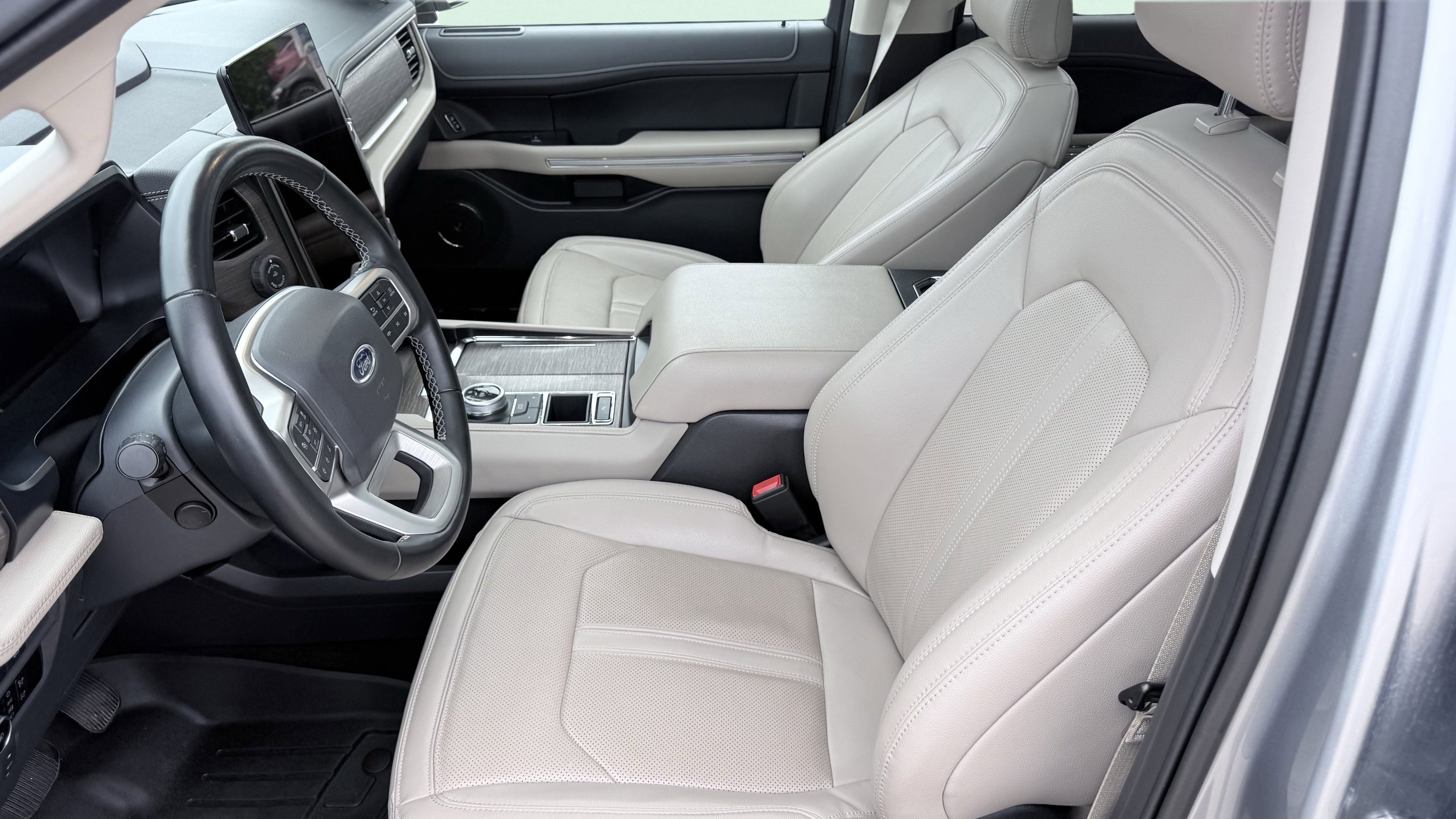 Used 2023 Ford Expedition Limited RWD image 22