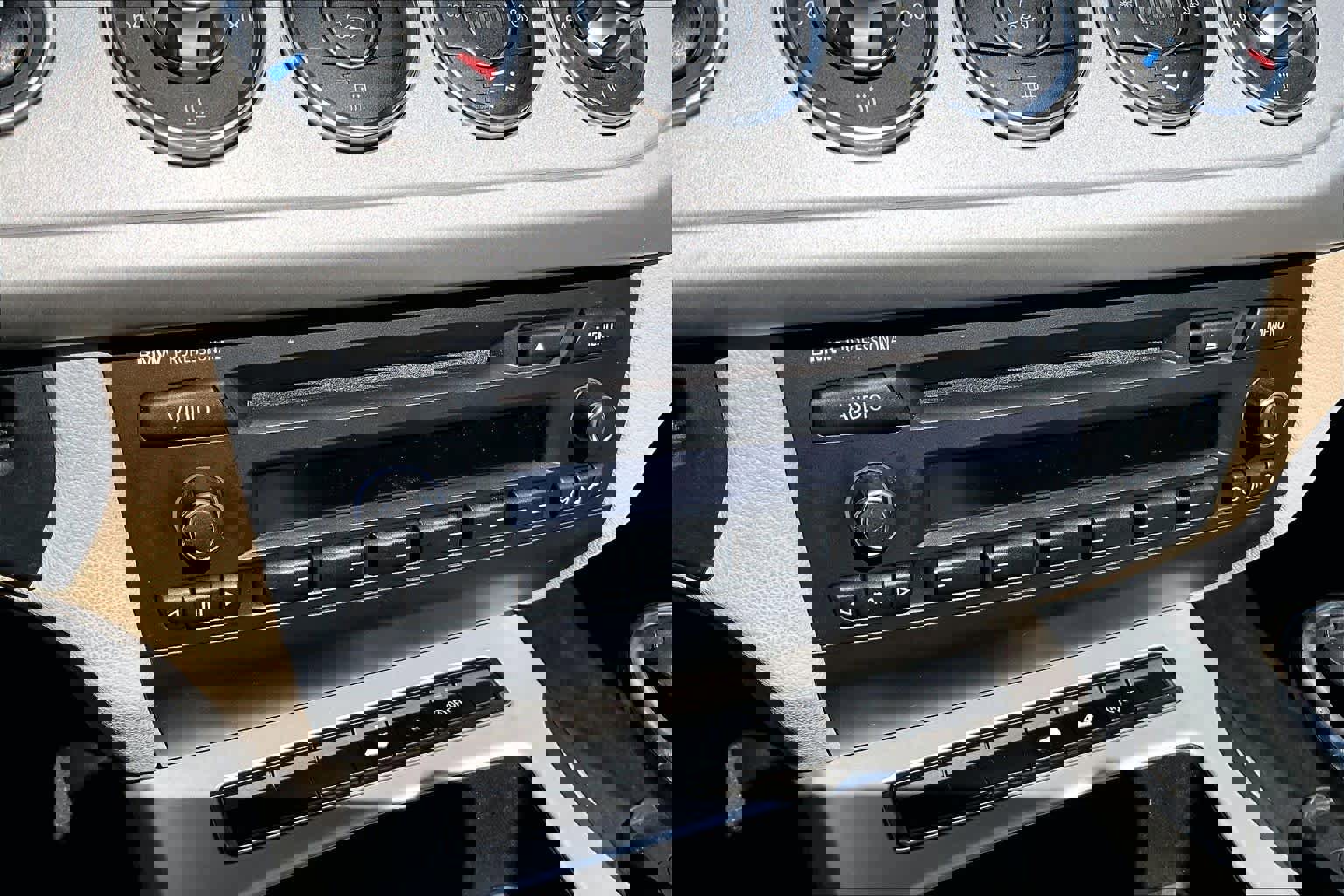 Used 2012 BMW Z4 sDrive28i image 36