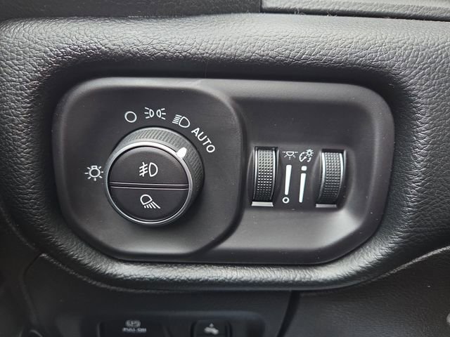 Used 2019 RAM 1500 Laramie image 27