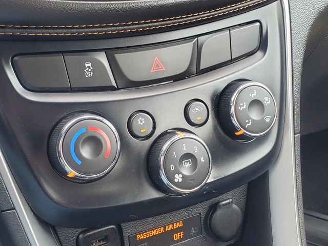 Certified 2019 Chevrolet Trax LS w/ LPO, Protection Package FWD image 17