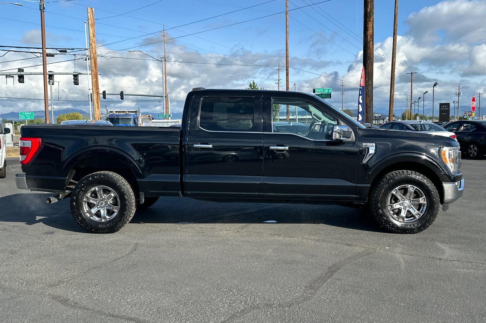 Used 2021 Ford F150 Lariat image 3