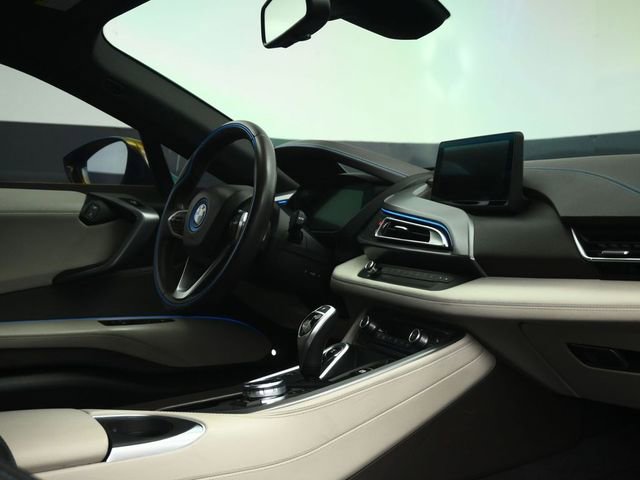 Used 2016 BMW i8 image 12