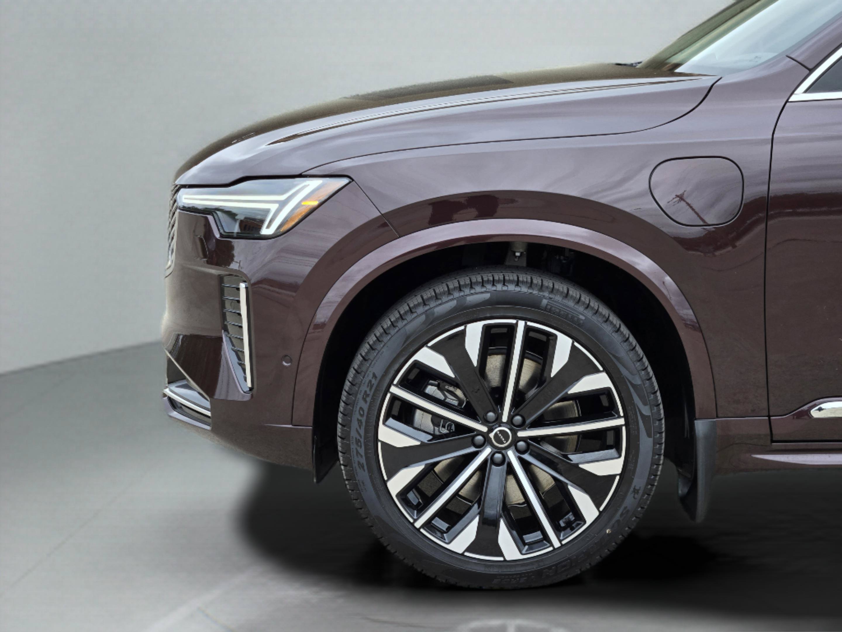 New 2026 Volvo XC90 T8 Ultra w/ Protection Package Premier AWD/4WD image 28