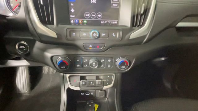 Used 2022 GMC Terrain SLE w/ Driver Convenience Package FWD image 28