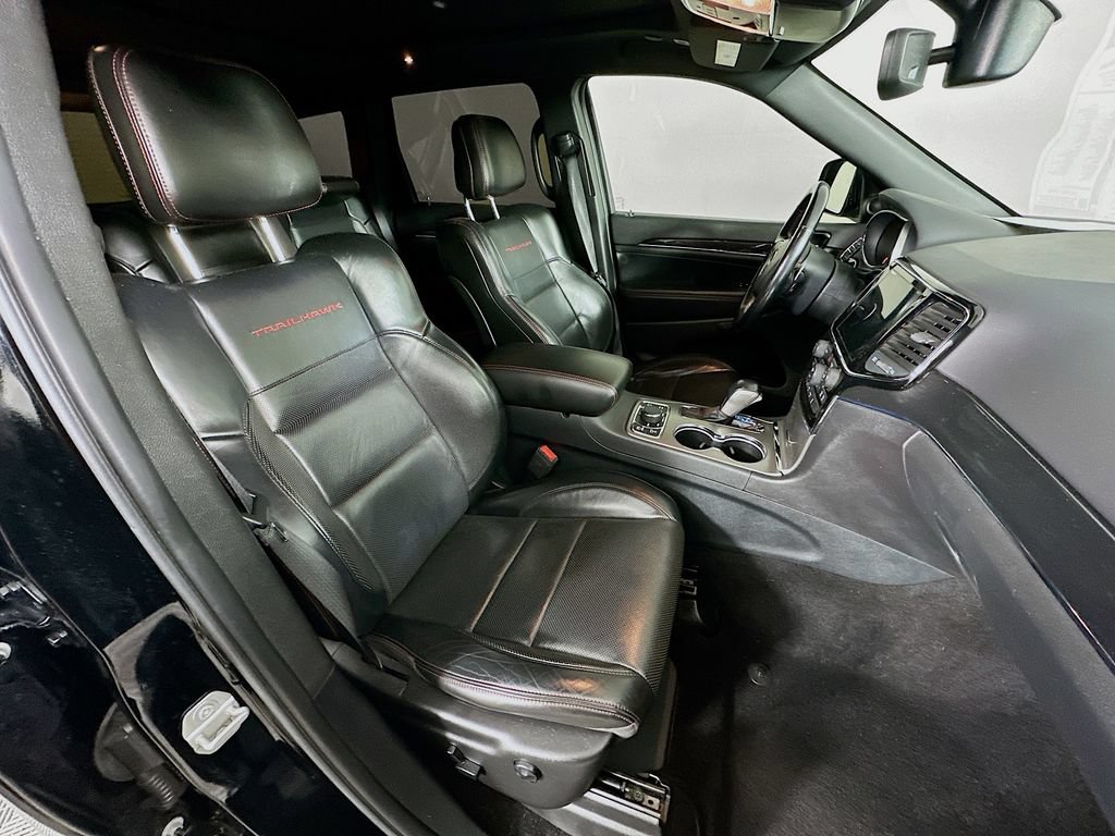 Certified 2020 Jeep Grand Cherokee Trailhawk w/ Trailhawk Luxury Group AWD/4WD image 37