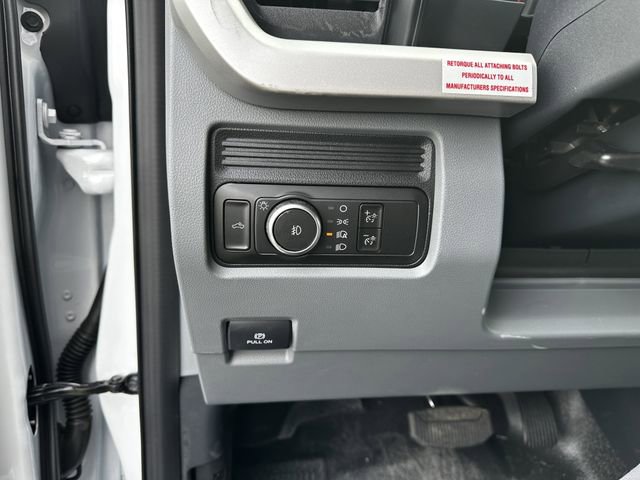 New 2026 Ford F550 4x4 Crew Cab image 32