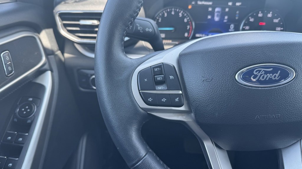 Used 2023 Ford Explorer XLT w/ Equipment Group 202A image 24