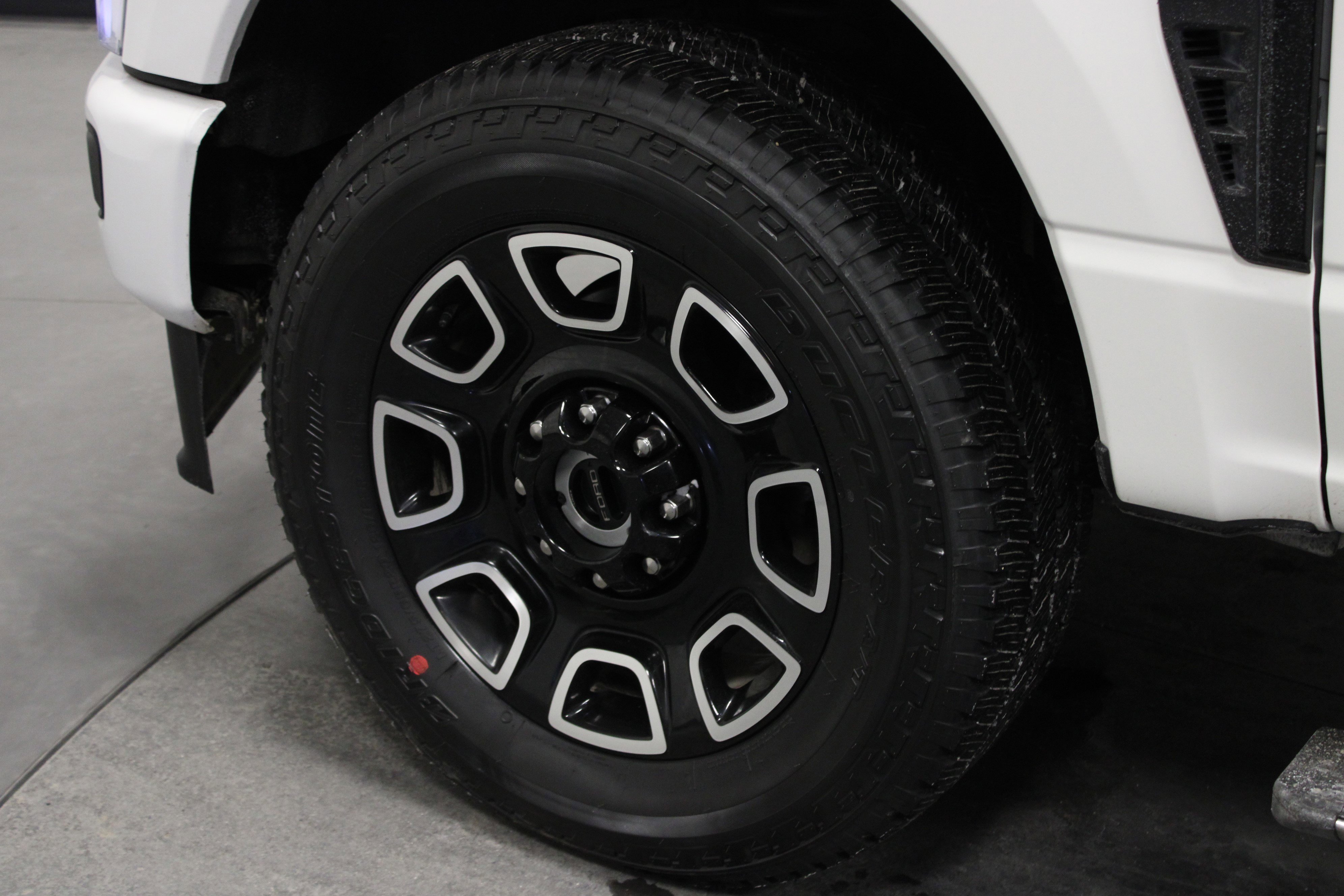 Used 2025 Ford F250 Platinum image 10