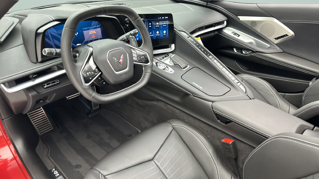 Used 2024 Chevrolet Corvette Stingray Preferred Cpe w/ Z51 Performance Package RWD image 11