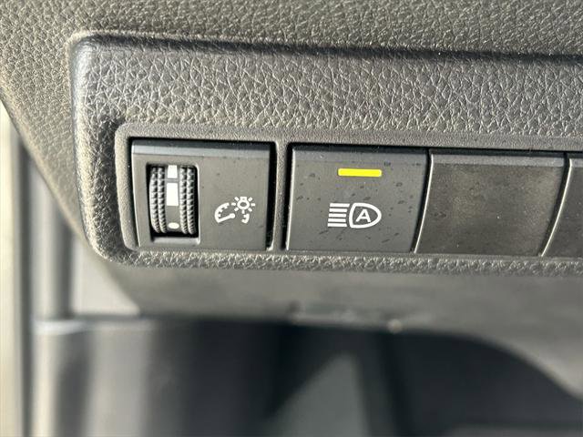 Certified 2025 Toyota Corolla LE image 23
