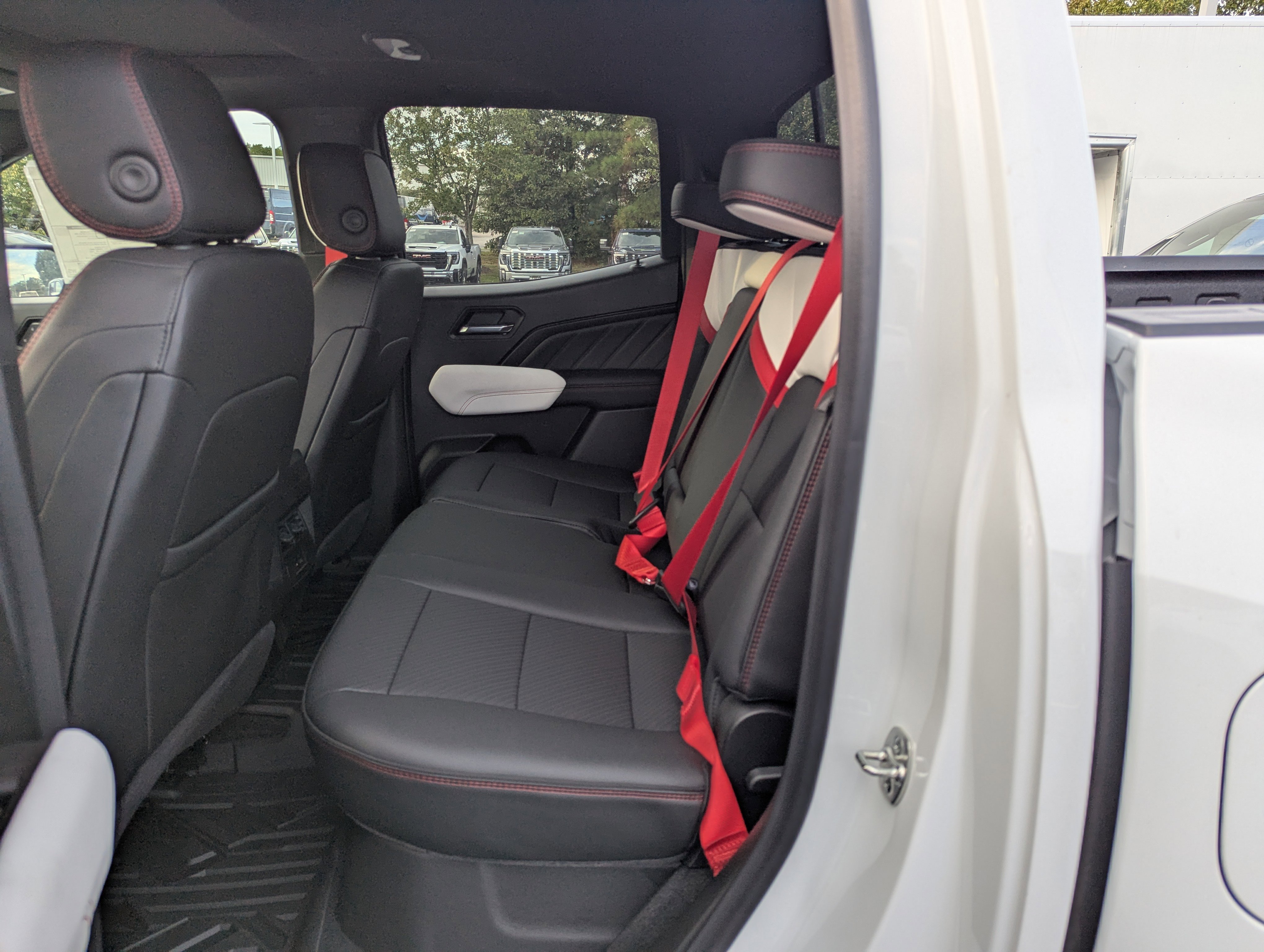 New 2026 GMC Canyon AT4X image 12