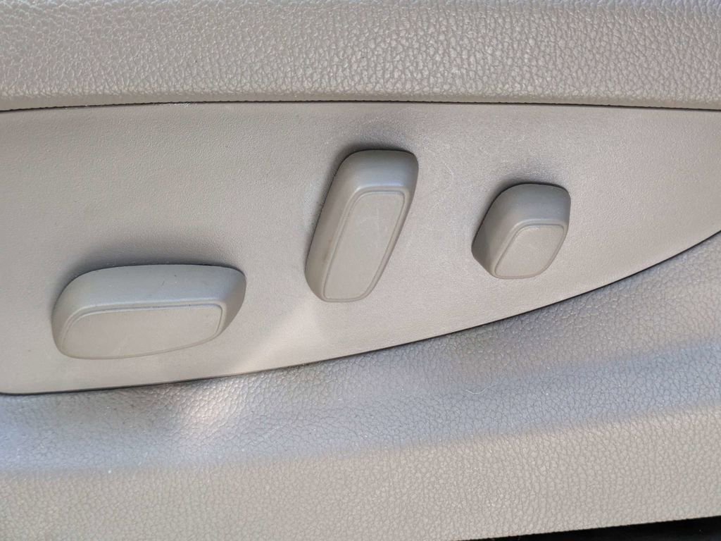 Used 2017 Chevrolet Tahoe Premier image 17