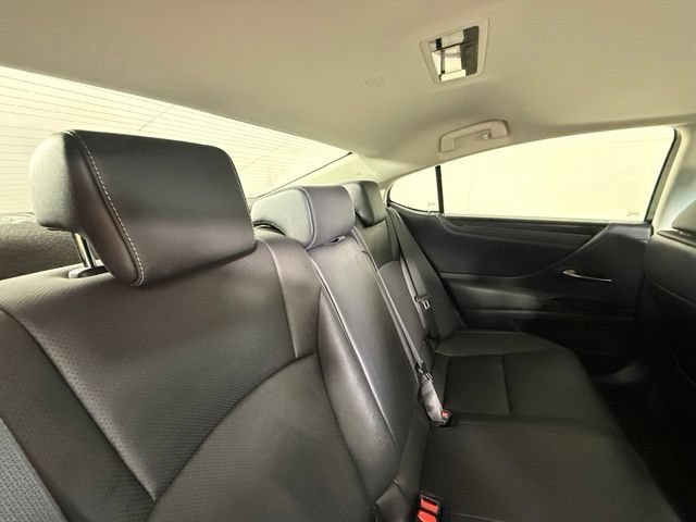 Certified 2023 Lexus ES 300h w/ Premium Package FWD image 29