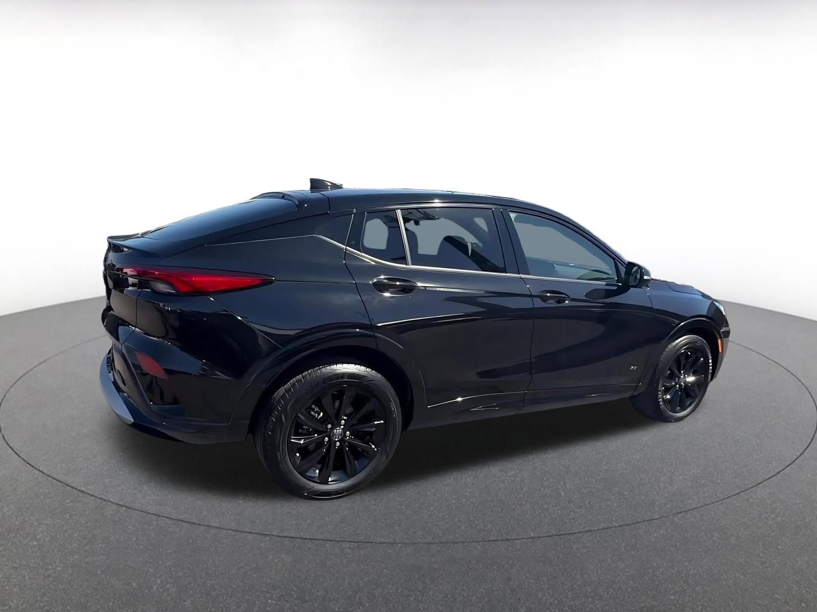 Used 2025 Buick Envista Sport Touring image 14